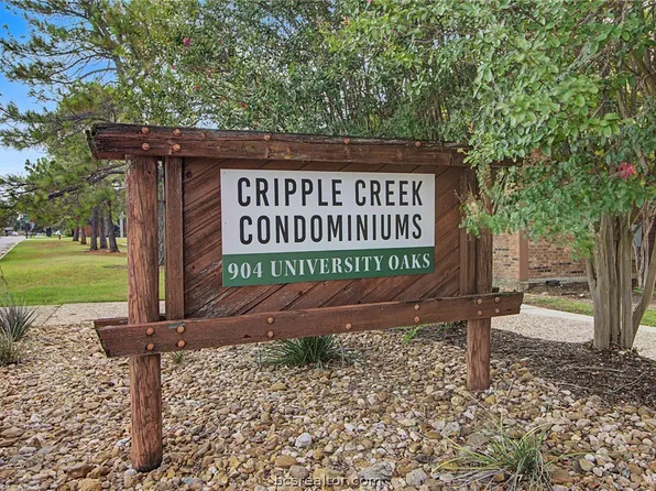 904 University Oaks #132, College Station, TX 77840