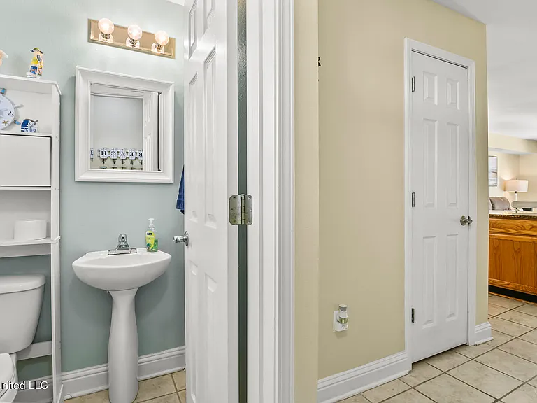 1664 Beach Blvd #65 — Photo 9
