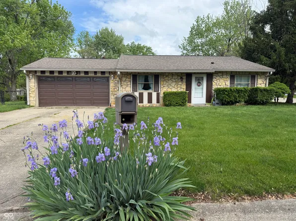 802 Suwanee Ct, Indianapolis, IN 46217