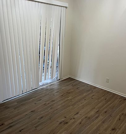 3rd image of 7722 Brentwood Dr