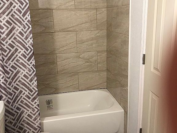 5th image of 5905 April St E