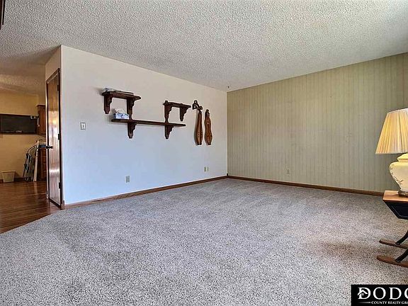 2nd image of 1032 W Dakota St