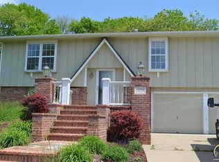 4942 NW Pueblo Ct, Topeka, KS 66618