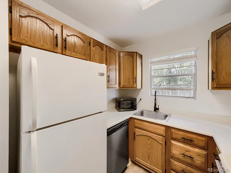 12332 Colorado Blvd #30 — Photo 10