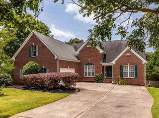 8460 Meadowgrove Ln, Gainesville, GA 30506