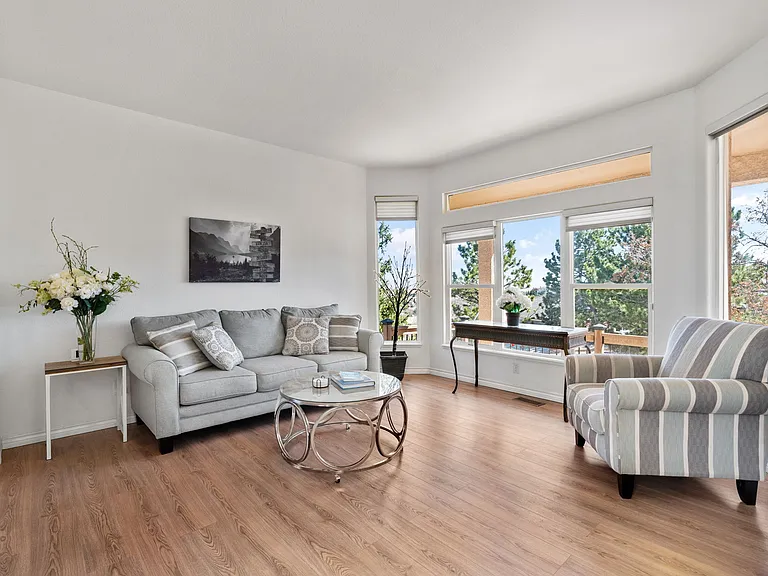 4350 Reginold Ct — Photo 14