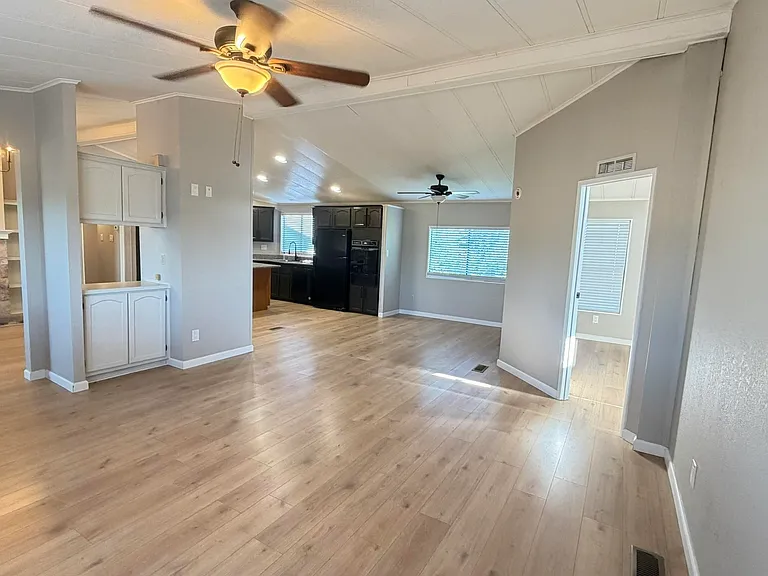7770 Lone Tree Way — Photo 5