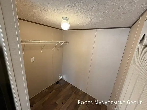 5th image of 100 Becky Dr #100