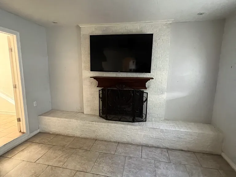 713 SW 49th St — Photo 18
