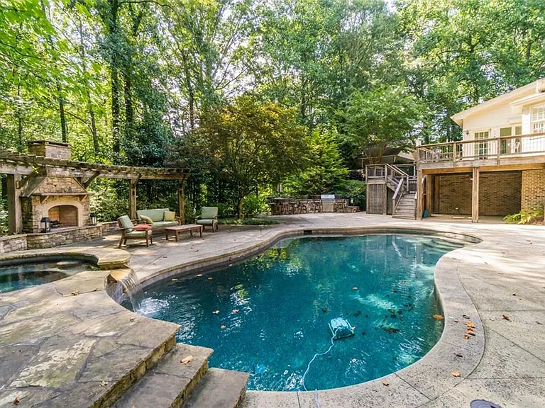565 River Chase Point — Photo 24