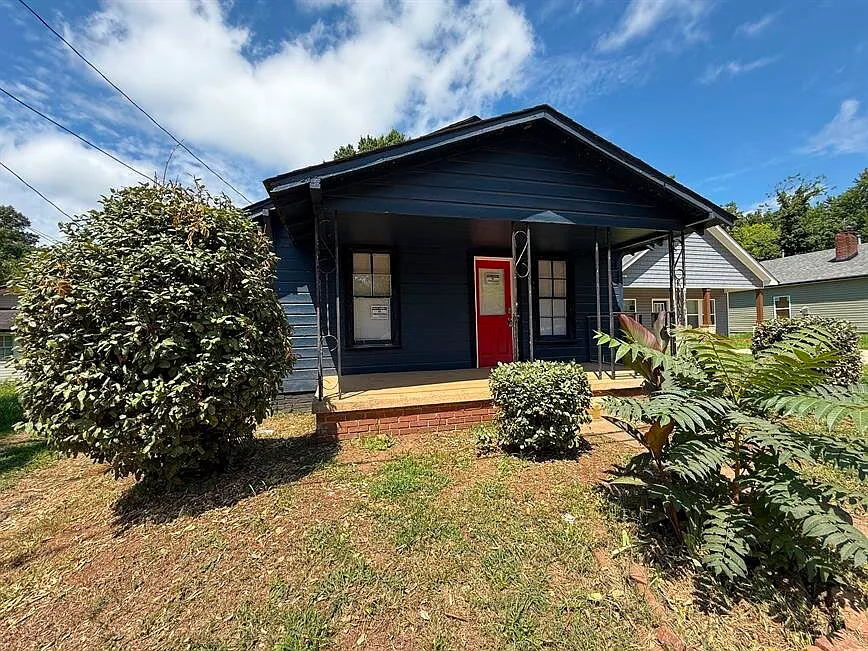 1336 Caldwell St — Photo 1