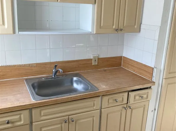 3742 SW 29th St #3742, Miami, FL 33134