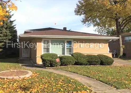 16537 Greenwood Ave photo 1