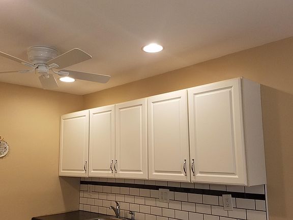 4th image of 92A Edinburgh Ln #1001