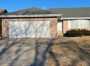 3103 Turning Mill Dr, Springfield, IL 62704