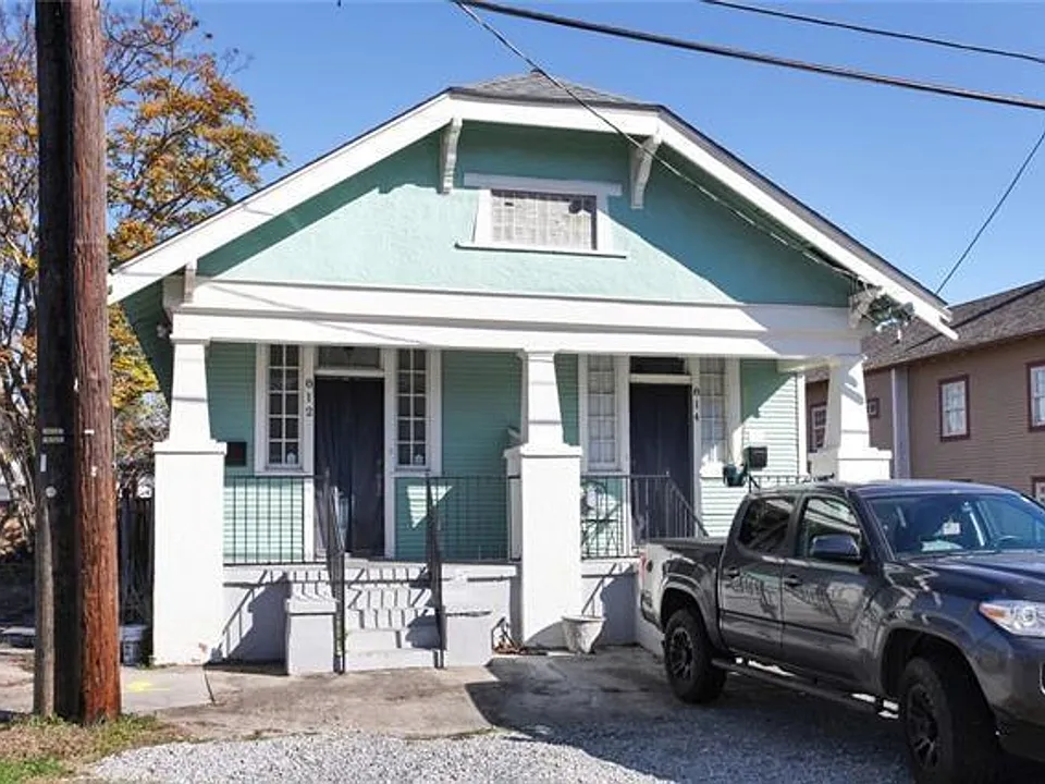 812-814 Homer St