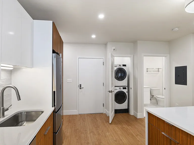 Studio Apartment with Murphy Bed