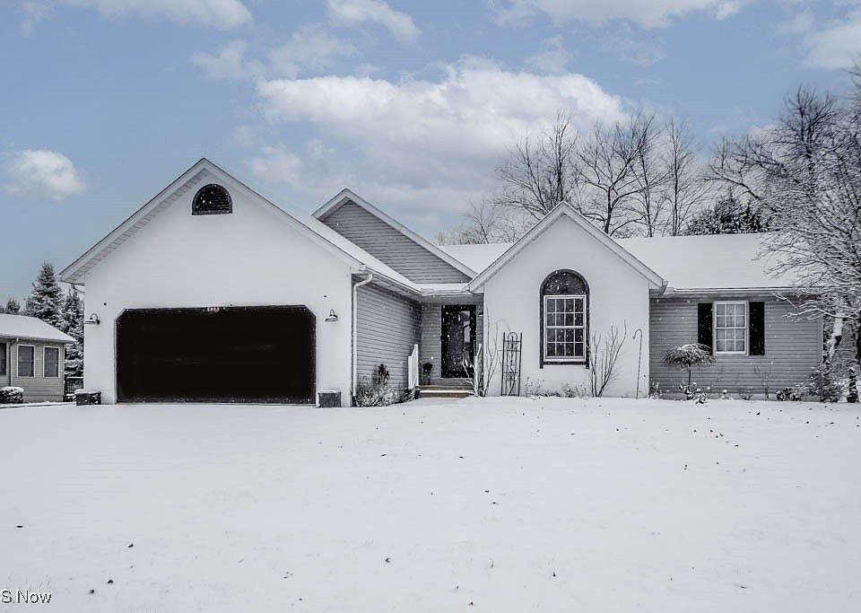 1st image of 628 Frana Clara St