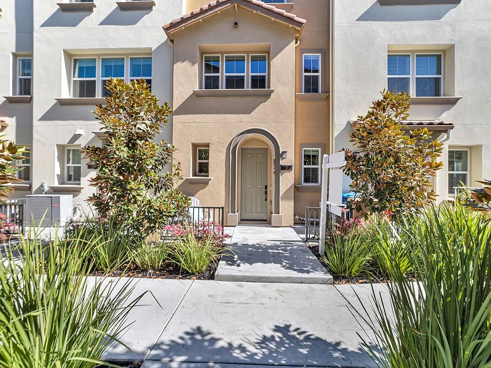 1st image of 1360 Civic Center Dr #2