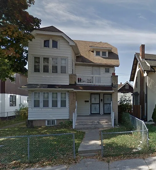 2723 N 44th St