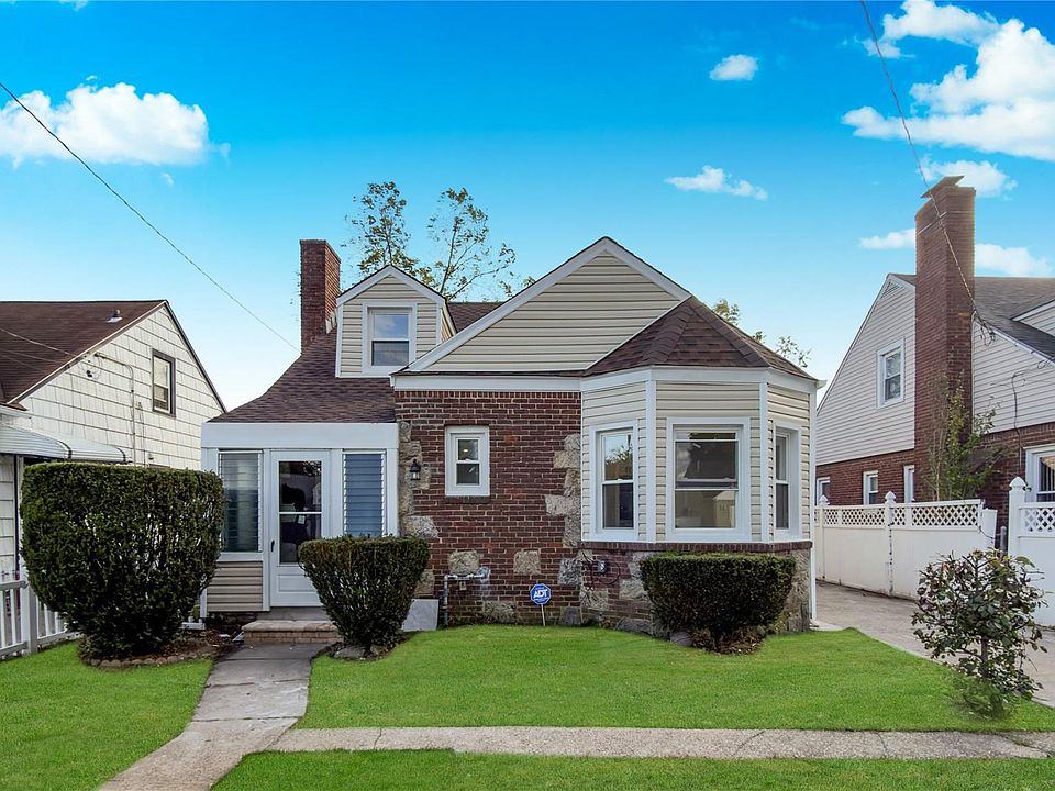 1st image of 138 Windsor Parkway