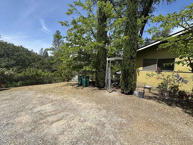 6540 Browns Rd — Photo 16