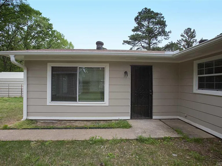 6724 Carolina Dr — Photo 11
