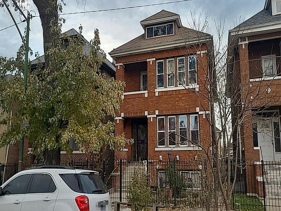 2nd image of 6949 S Rockwell St