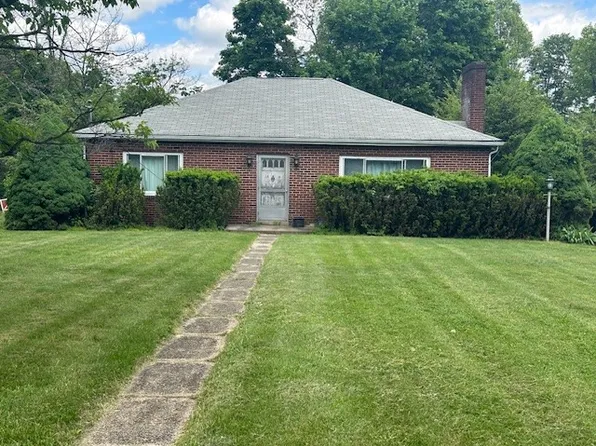 4533 Ridgeview Dr, Greensburg, PA 15601