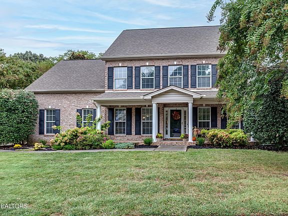 2nd image of 10245 Canton Place Ln