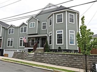 27 Lincoln St, Winthrop, MA 02152