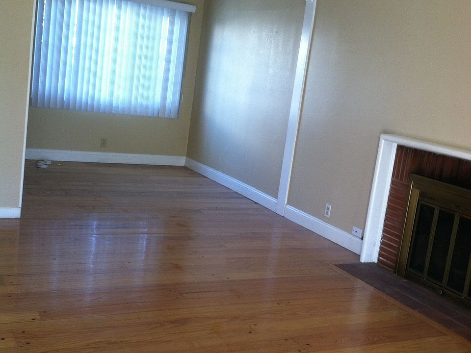 2nd image of 2540 Cumberland Rd