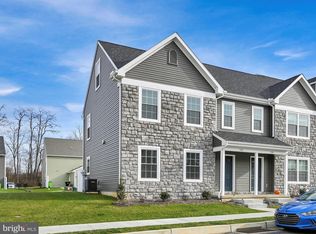 726 Farmwood Ln, Lebanon, PA 17042