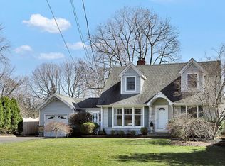 109 Park Rd, Fair Haven, NJ 07704