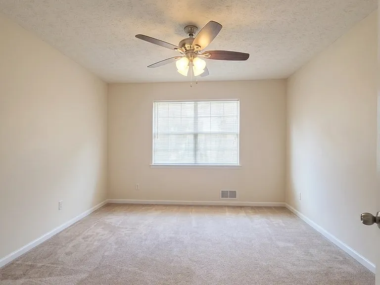 228 Solomon Dr — Photo 12