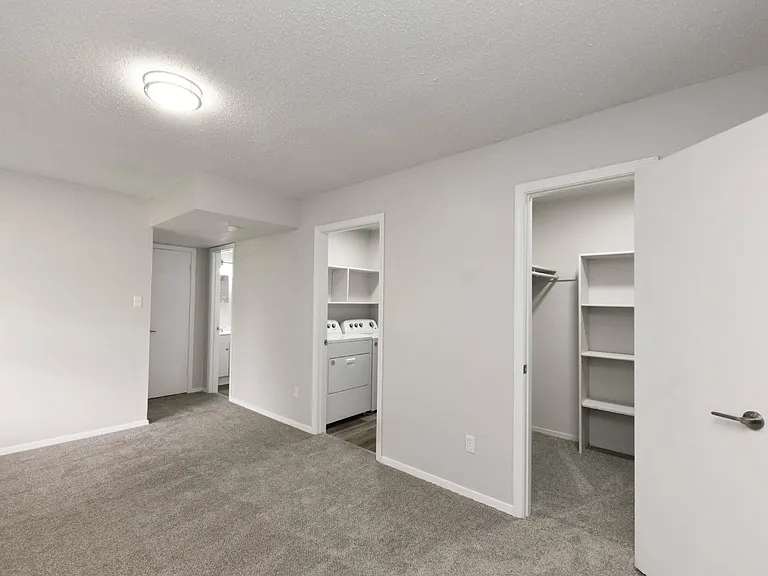 The Meridian Apartments — Photo 2