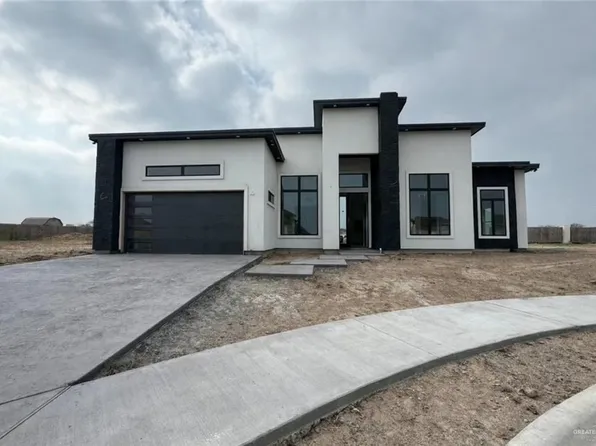 2106 E Clearwater St, Edinburg, TX 78542