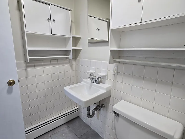 428 Elwood Ave #1N — Photo 8