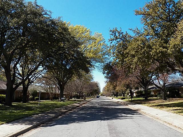 2nd image of 7056 Town Bluff Dr