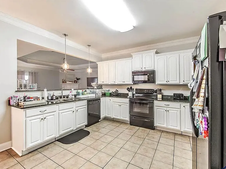 134 Shay Dr — Photo 4