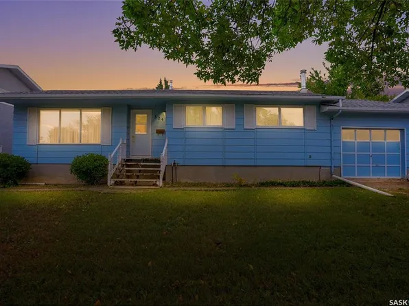524 6th AVENUE E, Assiniboia, SK S0H 0B0