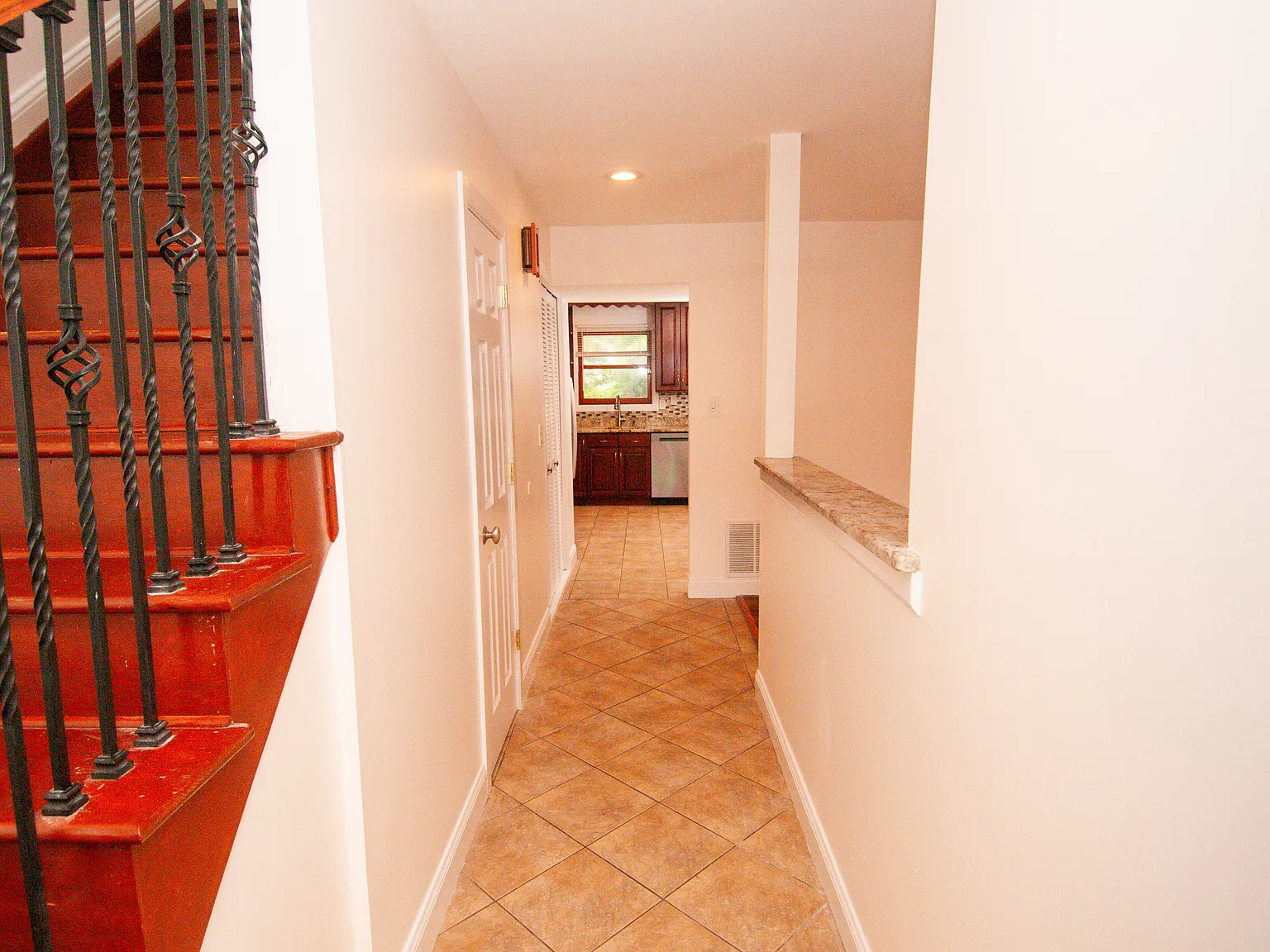 6505 Hana Rd — Photo 3