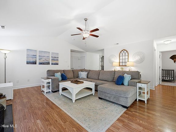 2nd image of 322 Tamarack Drive