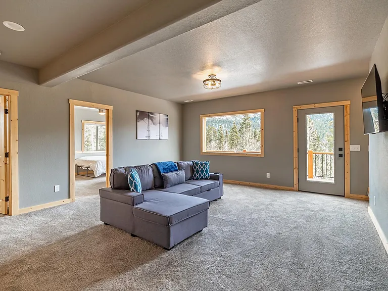 857 Quartzville Rd — Photo 44