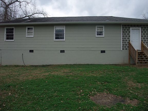 2nd image of 987 Lawson St