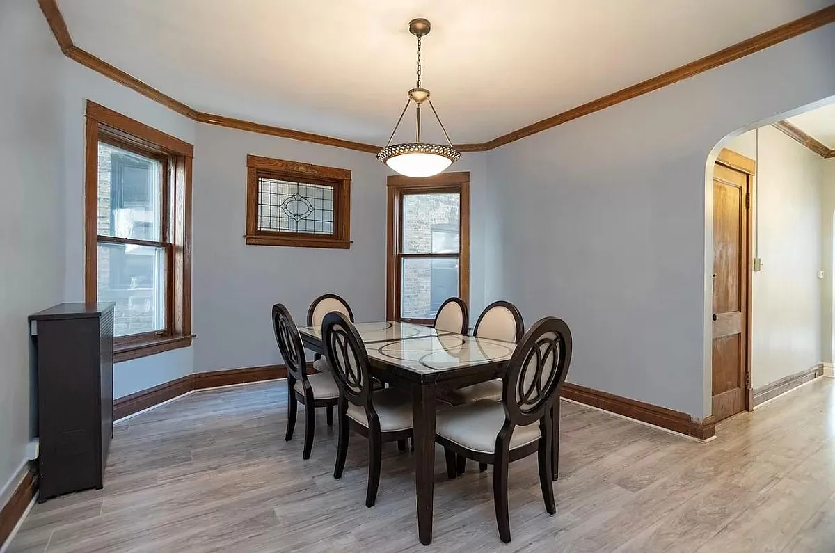 Building Photo - 1322 W Farwell Ave #1