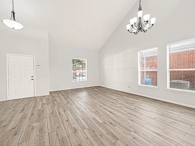 25135 Florina Ranch Dr — Photo 10