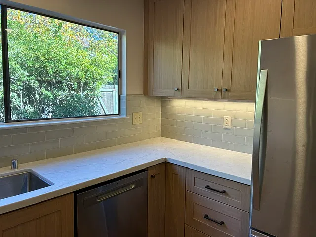3 bed, 2.5 bath, 1491 sqft, $4,395 — Photo 3