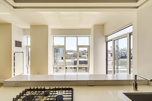 Rented by MNS | media 2