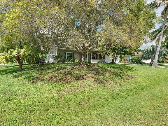 4th image of 1317 SW 29th St
